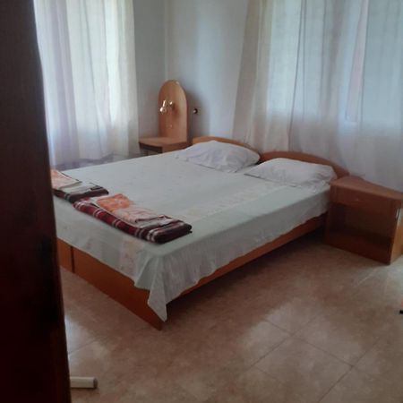 Варвара- Ятрус Apartment Bagian luar foto